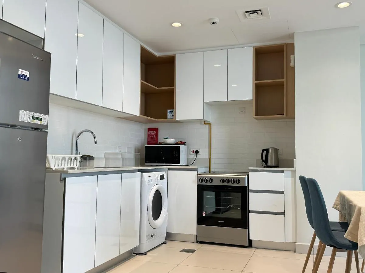 Lovely 2-Br At Reflection Tower Apartment Abu Dhabi