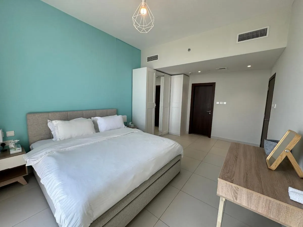 Lovely 2-Br At Reflection Tower Apartment Abu Dhabi