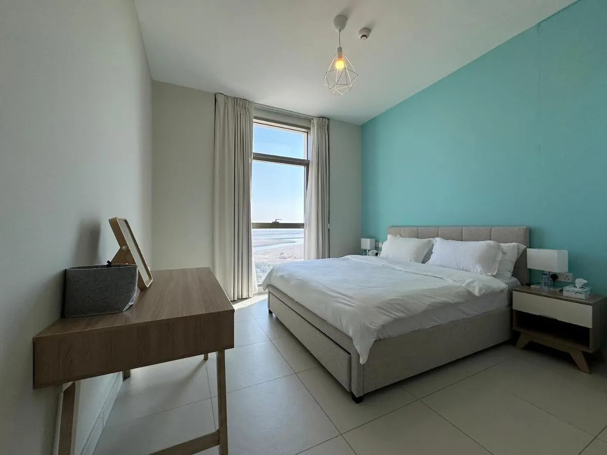 Lovely 2-Br At Reflection Tower Apartment Abu Dhabi