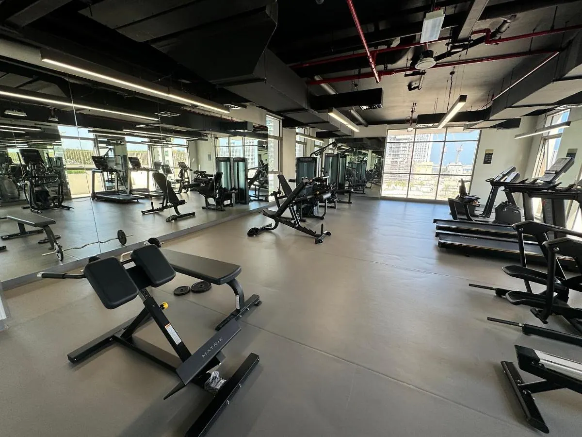 Lovely 2-Br At Reflection Tower Apartment Abu Dhabi