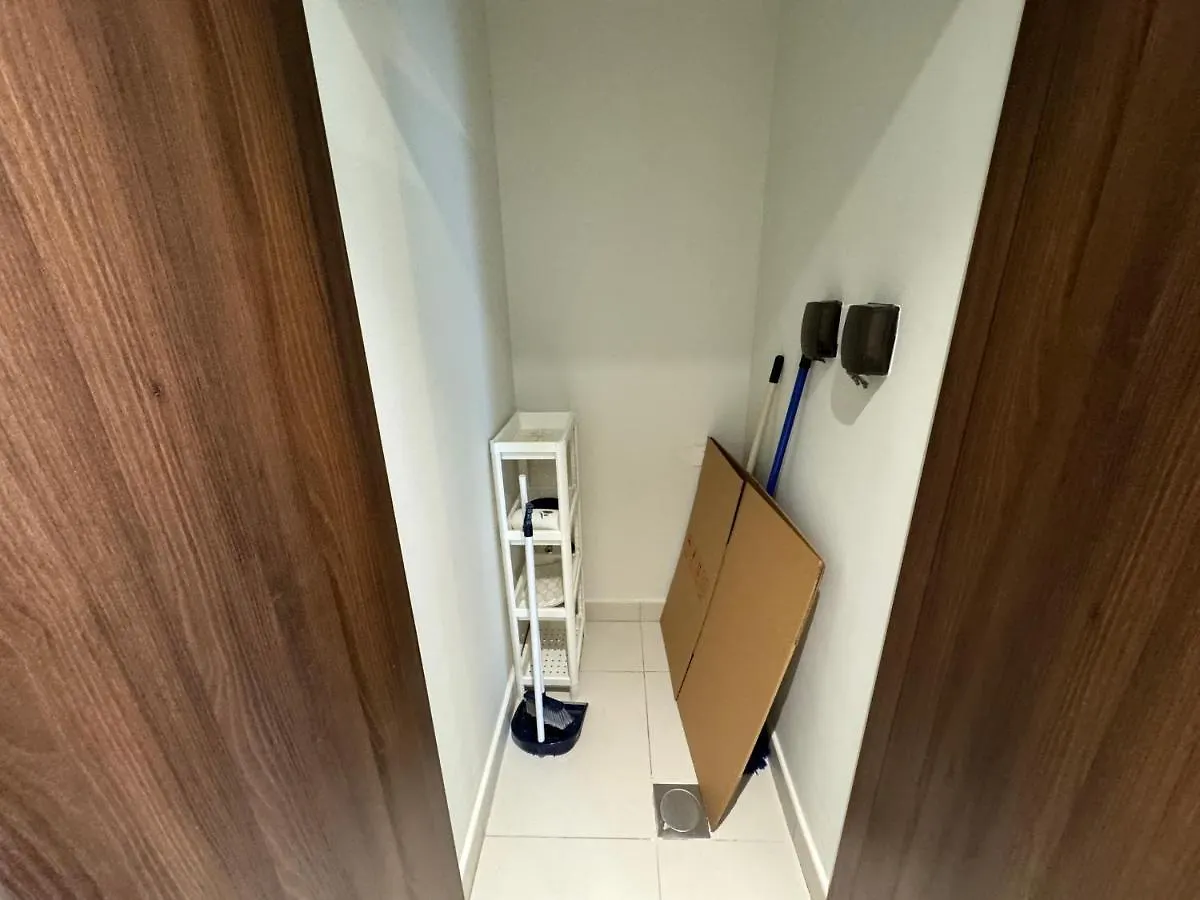 Lovely 2-Br At Reflection Tower Apartment Abu Dhabi